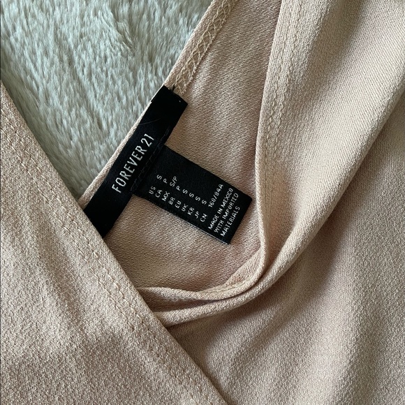 Tan F21 Crop Tank - Picture 2 of 2